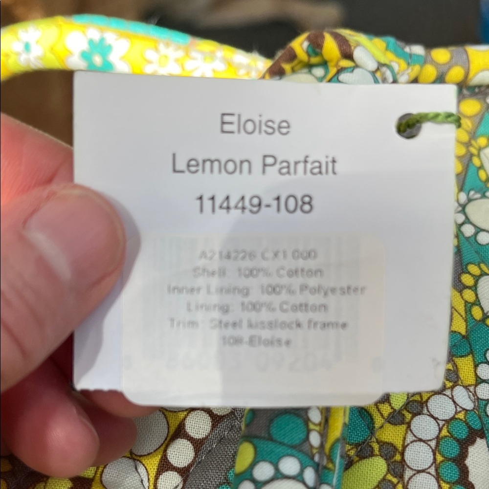 Vera Bradley Eloise Lemon Parfait. Yellow and Green Paisley Quilted Shoulder Bag - Picture 10 of 10